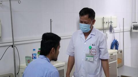 Sốt cao liên tục sau khi trở về từ châu Phi