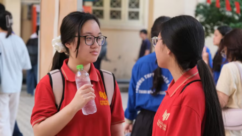 Gần 7.500 thí sinh tranh 490 suất vào lớp 10 Trường THPT chuyên ĐH Sư phạm Hà Nội