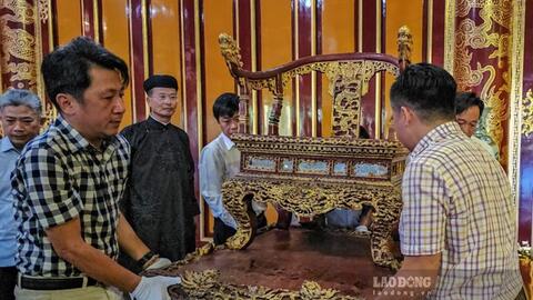 Ngai vua triều Nguyễn trở lại, đừng để xảy ra vụ phá hoại nào nữa
