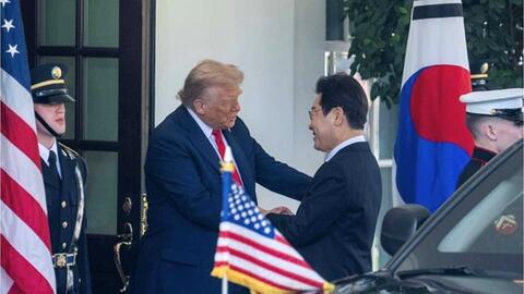 Tổng thống Hàn Quốc đề nghị ông Trump tham gia tìm kiếm giải pháp cho vấn đề Triều Tiên