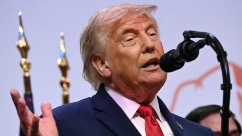 Tổng thống Trump tuyên bố quyền lực của ông là 'không có giới hạn'