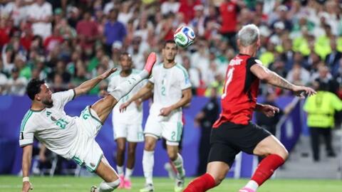 Ngôi sao tuyển Algeria lên tiếng sau những nghi ngờ của cổ động viên