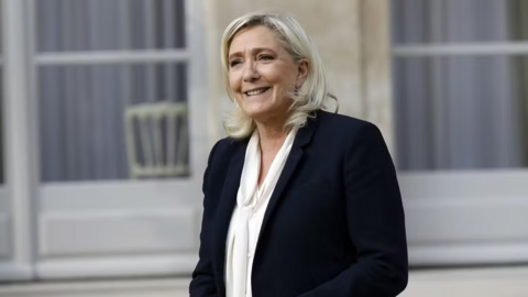 Thăm dò tiết lộ bà Le Pen dẫn đầu cuộc đua Tổng thống Pháp