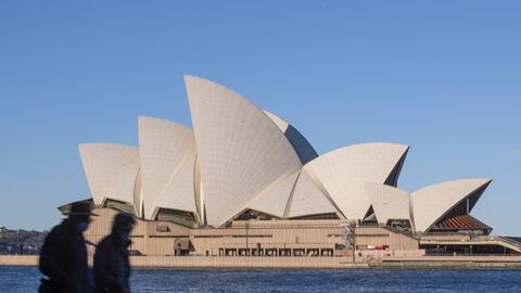 Australia sẽ bỏ hoàn toàn thẻ nhập cảnh giấy tại sân bay
