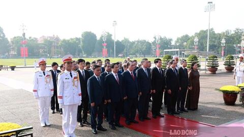Lãnh đạo Đảng, Nhà nước vào Lăng viếng Chủ tịch Hồ Chí Minh nhân dịp 27.7