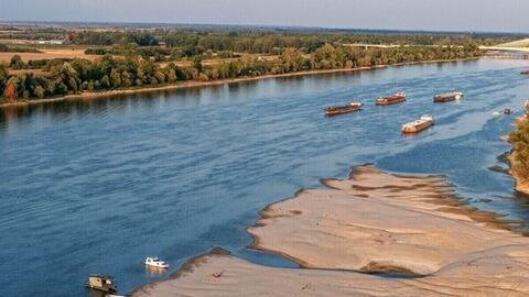 Loạt lò phản ứng hạt nhân châu Âu ngừng hoạt động vì sông Danube cạn nước