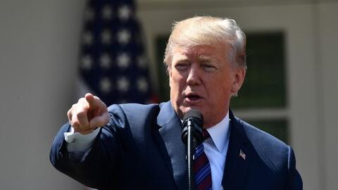 Ông Trump: Mỹ đang đưa hàng triệu thùng dầu qua eo biển Hormuz