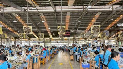 Công ty giày ở Đồng Nai tuyển nhiều công nhân với thu nhập 8,9 triệu đồng/tháng