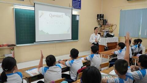 Bộ GDĐT đề xuất đưa Tiếng Anh thành môn học bắt buộc từ lớp 1