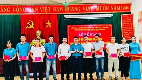 Bồi dưỡng nhận thức về Đảng cho đoàn viên ưu tú trong doanh nghiệp
