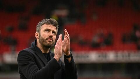 HLV Carrick bức xúc với VAR sau trận Man United thua Man City