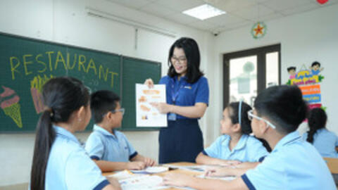 Điều chỉnh, cập nhật sách giáo khoa, hoàn thiện để sử dụng từ năm học 2028-2029