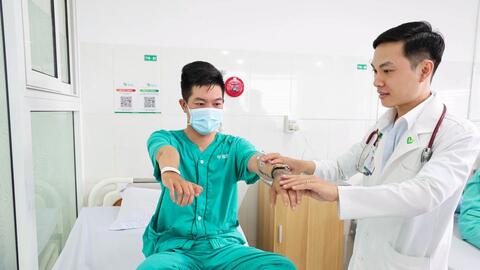 Cứu sống bệnh nhân trẻ có túi phình mạch máu não khổng lồ