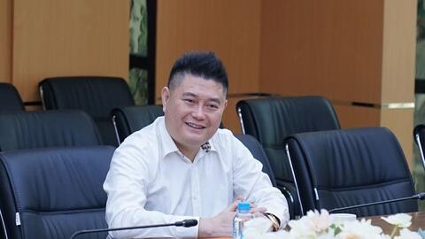 "Bầu" Thụy đặt mục tiêu huy động 600-1.000 tỉ đồng mỗi năm cho VFF