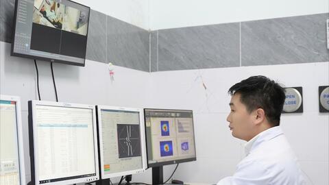 Bệnh viện Quảng Trị nỗ lực thu hút, giữ chân bác sĩ giỏi