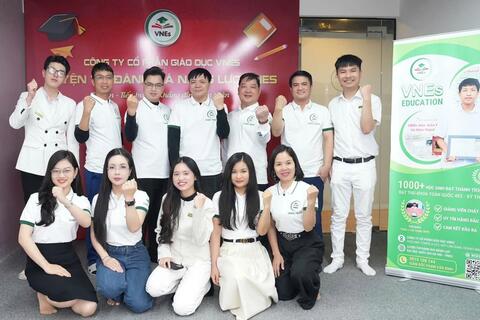 <a href="/thuong-hieu-xanh/doanh-nghiep" title="Doanh nghiệp" rel="dofollow">Doanh nghiệp</a>