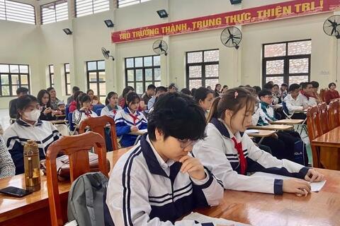 <a href="/song-xanh/giao-duc" title="Giáo dục" rel="dofollow">Giáo dục</a>