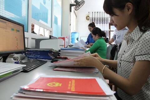 <a href="/phap-luat" title="Pháp luật" rel="dofollow">Pháp luật</a>