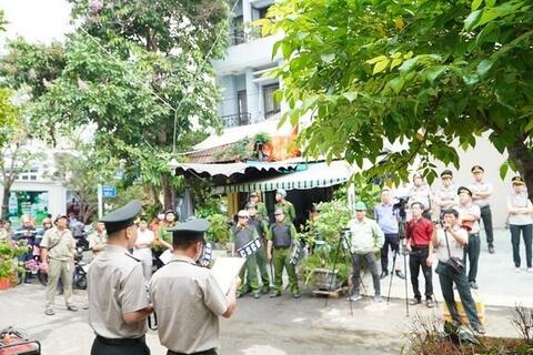 <a href="/phap-luat" title="Pháp luật" rel="dofollow">Pháp luật</a>