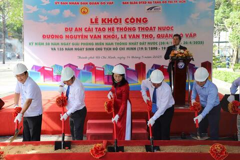 <a href="/thuong-hieu-xanh/tin-tuc/tin-trong-nuoc" title="Tin trong nước" rel="dofollow">Tin trong nước</a>