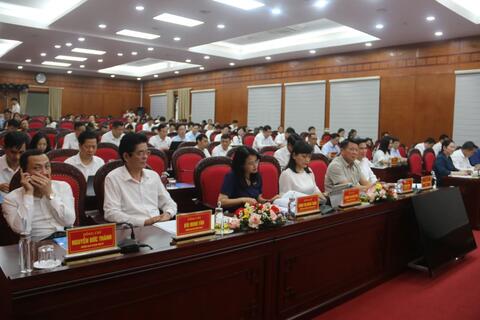 <a href="/phat-trien-ben-vung" title="Phát triển bền vững" rel="dofollow">Phát triển bền vững</a>