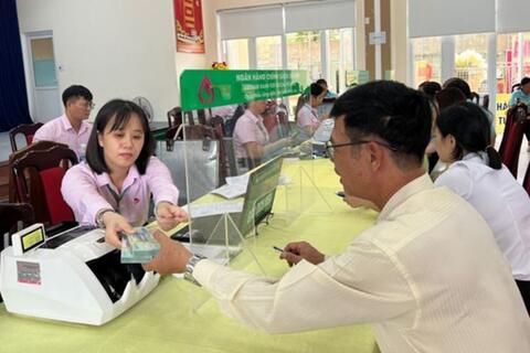 <a href="/phat-trien-ben-vung" title="Phát triển bền vững" rel="dofollow">Phát triển bền vững</a>