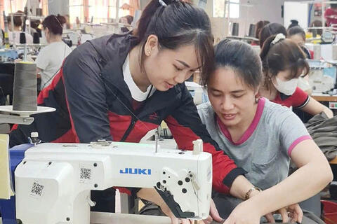 <a href="/thuong-hieu-xanh/giai-phap-doanh-nghiep" title="Giải pháp" rel="dofollow">Giải pháp</a>