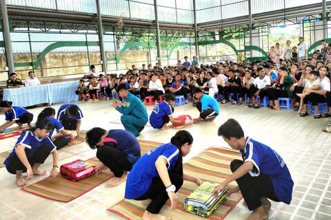 <a href="/phat-trien-ben-vung" title="Phát triển bền vững" rel="dofollow">Phát triển bền vững</a>