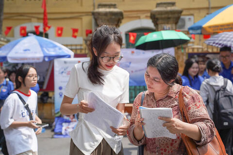 <a href="/song-xanh/giao-duc" title="Giáo dục" rel="dofollow">Giáo dục</a>