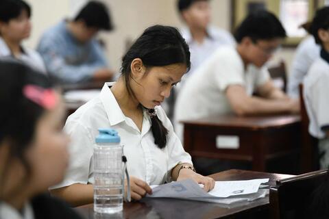 <a href="/song-xanh/giao-duc" title="Giáo dục" rel="dofollow">Giáo dục</a>