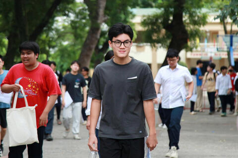 <a href="/song-xanh/giao-duc" title="Giáo dục" rel="dofollow">Giáo dục</a>