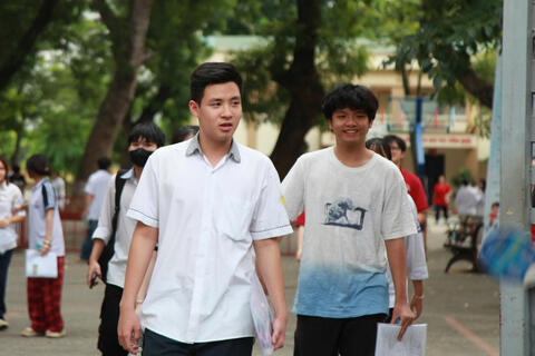 <a href="/song-xanh/giao-duc" title="Giáo dục" rel="dofollow">Giáo dục</a>