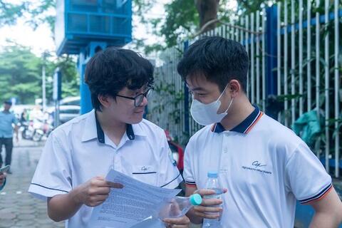 <a href="/song-xanh/giao-duc" title="Giáo dục" rel="dofollow">Giáo dục</a>