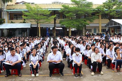 <a href="/van-de-hom-nay" title="Vấn đề hôm nay" rel="dofollow">Vấn đề hôm nay</a>