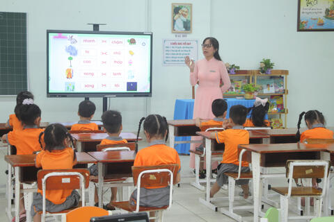 <a href="/van-de-hom-nay" title="Vấn đề hôm nay" rel="dofollow">Vấn đề hôm nay</a>