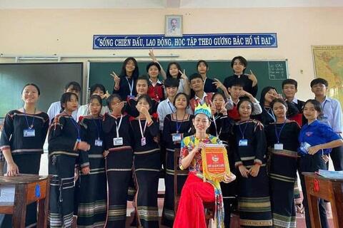 <a href="/van-hoa" title="Văn hóa" rel="dofollow">Văn hóa</a>
