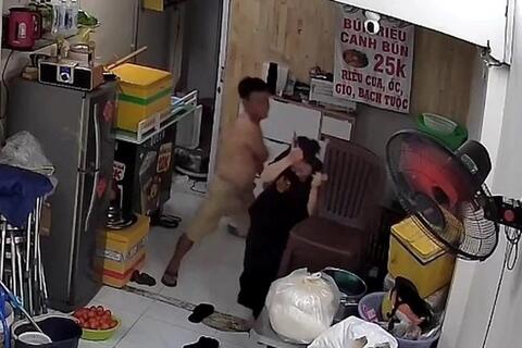 <a href="/phap-luat" title="Pháp luật" rel="dofollow">Pháp luật</a>