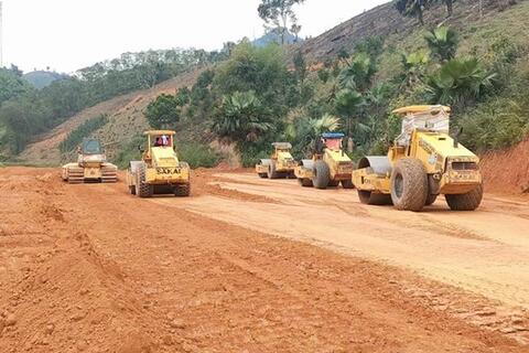 <a href="/thuong-hieu-xanh/tin-tuc/tin-trong-nuoc" title="Tin trong nước" rel="dofollow">Tin trong nước</a>
