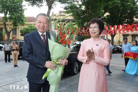 <a href="/thuong-hieu-xanh/tin-tuc/tin-trong-nuoc" title="Tin trong nước" rel="dofollow">Tin trong nước</a>