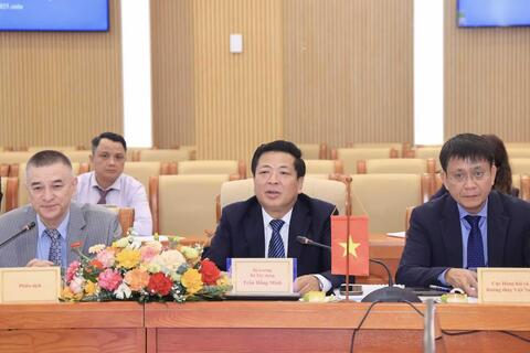 <a href="/tin-tuc/tin-quoc-te" title="Tin quốc tế" rel="dofollow">Tin quốc tế</a>