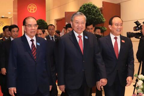 <a href="/thuong-hieu-xanh/tin-tuc/tin-trong-nuoc" title="Tin trong nước" rel="dofollow">Tin trong nước</a>