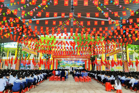 <a href="/song-xanh/giao-duc" title="Giáo dục" rel="dofollow">Giáo dục</a>