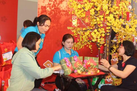 <a href="/thuong-hieu-xanh/doanh-nghiep" title="Doanh nghiệp" rel="dofollow">Doanh nghiệp</a>