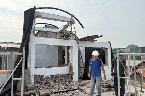 <a href="/phap-luat" title="Pháp luật" rel="dofollow">Pháp luật</a>