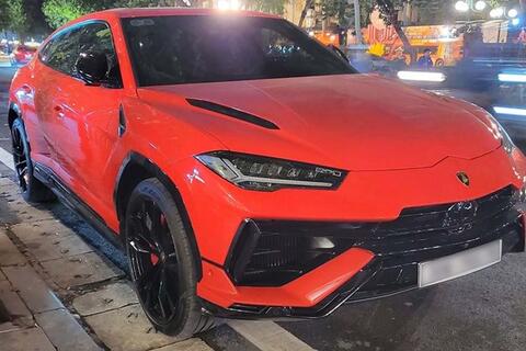 <a href="/thuong-hieu-xanh/doanh-nhan" title="Doanh nhân" rel="dofollow">Doanh nhân</a>