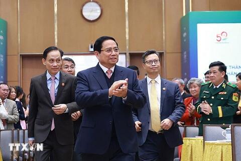 <a href="/thuong-hieu-xanh/tin-tuc/tin-trong-nuoc" title="Tin trong nước" rel="dofollow">Tin trong nước</a>