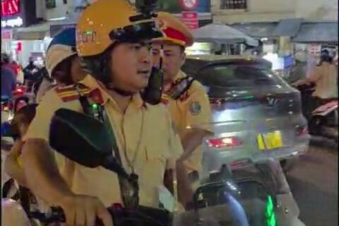 <a href="/tin-tuc" title="Tin tức" rel="dofollow">Tin tức</a>