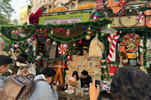 <a href="/du-lich" title="Du lịch" rel="dofollow">Du lịch</a>