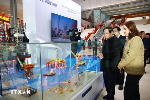 <a href="/tin-tuc" title="Tin tức" rel="dofollow">Tin tức</a>