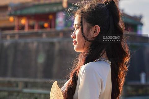 <a href="/du-lich" title="Du lịch" rel="dofollow">Du lịch</a>